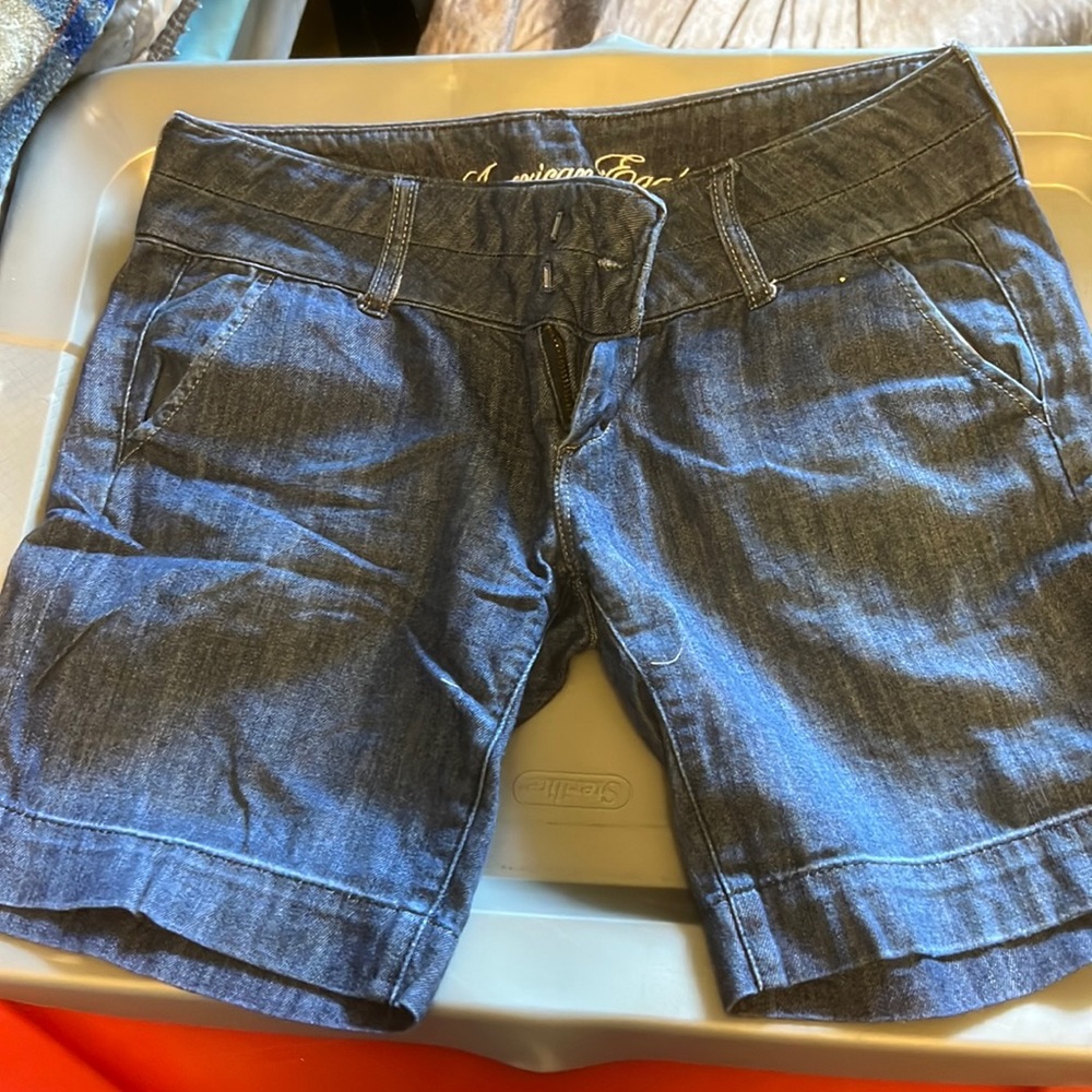 American Eagle shorts size 4